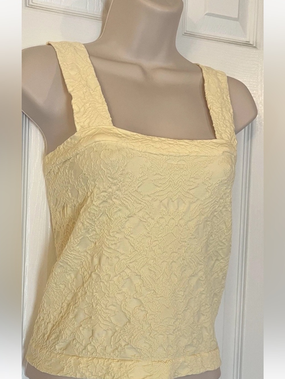 Olive & Oak Yellow Textured Sleeveless Top - Size S/M - NWT